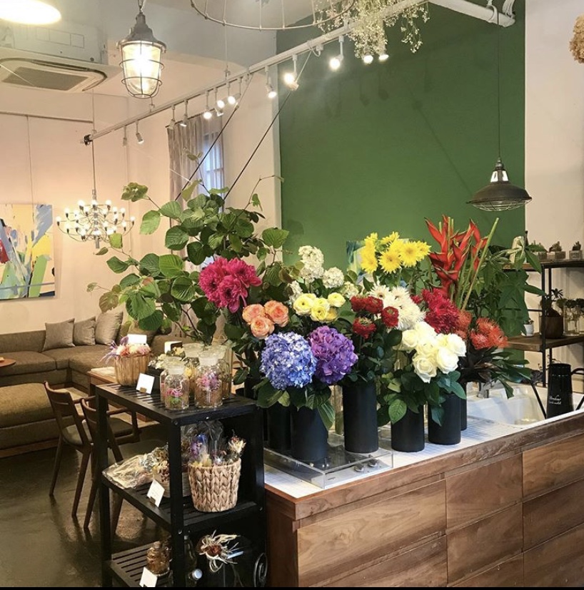 Root リアルスタイル本店１f 名古屋市栄の花屋 デジャヴ Fleurs Deja Vu