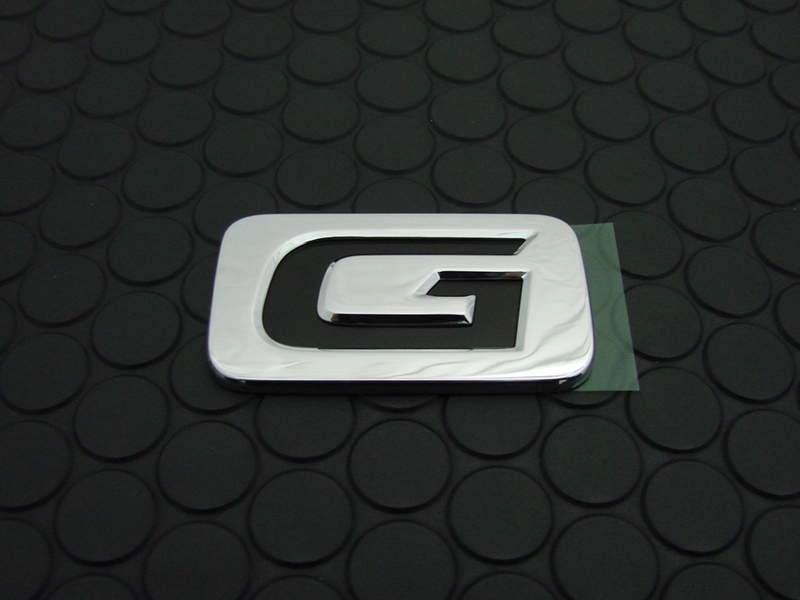 REAR [G] EMBLEM